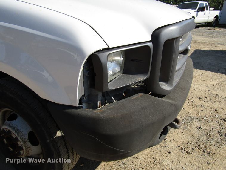 image for item DG1346 2000 Ford F350 Super Duty flatbed pickup truck