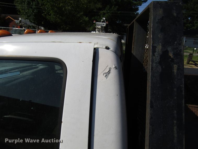 image for item DG1346 2000 Ford F350 Super Duty flatbed pickup truck