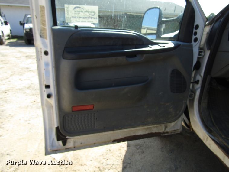 image for item DG1347 2004 Ford F450 Super Duty SuperCab utility truck
