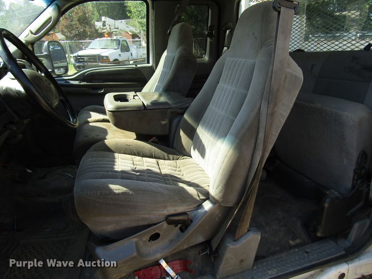 image for item DG1347 2004 Ford F450 Super Duty SuperCab utility truck