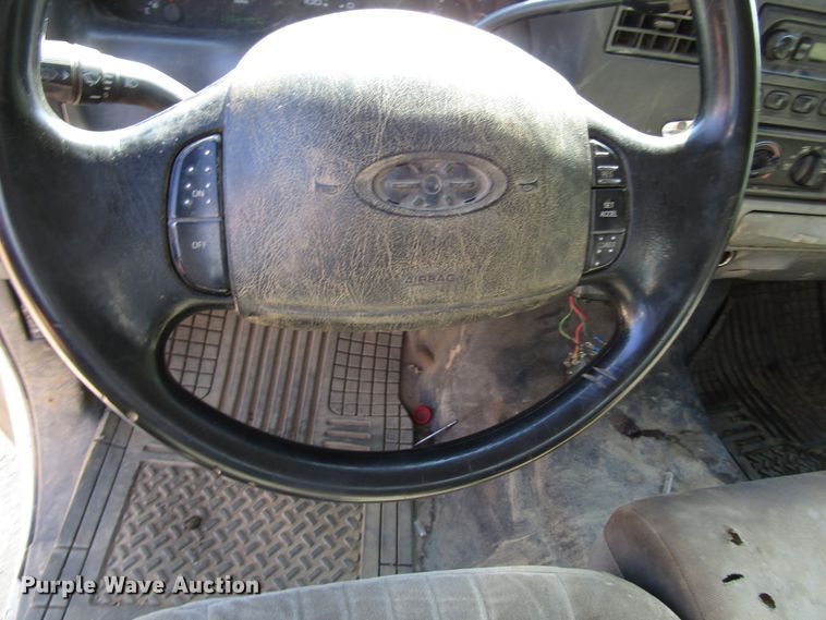 image for item DG1347 2004 Ford F450 Super Duty SuperCab utility truck