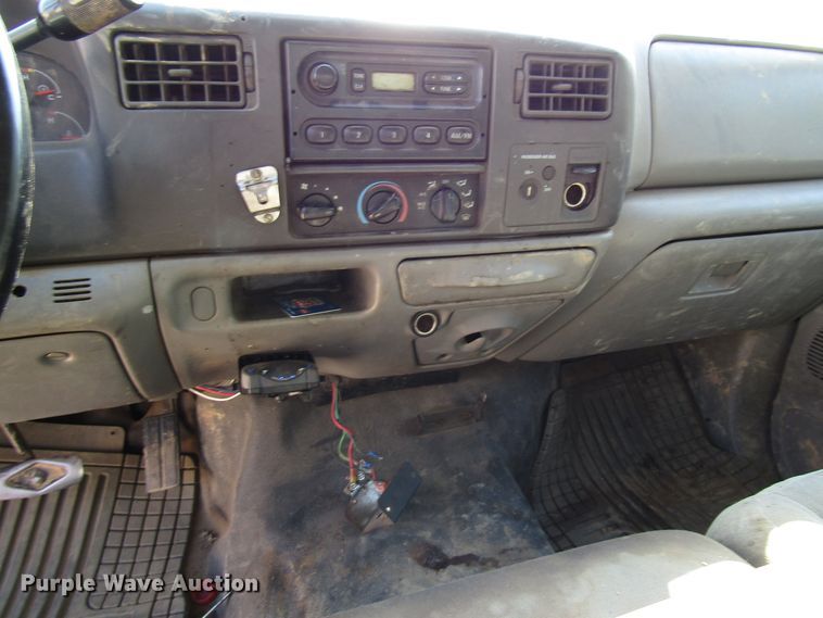 image for item DG1347 2004 Ford F450 Super Duty SuperCab utility truck