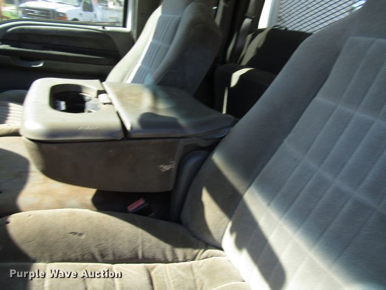 image for item DG1347 2004 Ford F450 Super Duty SuperCab utility truck