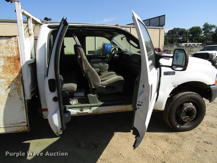 image for item DG1347 2004 Ford F450 Super Duty SuperCab utility truck