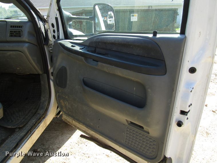 image for item DG1347 2004 Ford F450 Super Duty SuperCab utility truck
