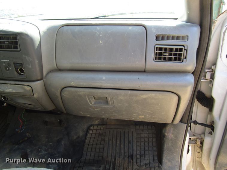 image for item DG1347 2004 Ford F450 Super Duty SuperCab utility truck