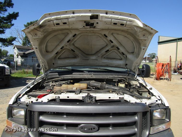 image for item DG1347 2004 Ford F450 Super Duty SuperCab utility truck