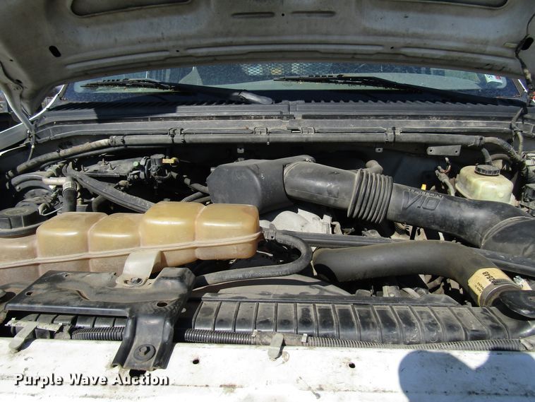 image for item DG1347 2004 Ford F450 Super Duty SuperCab utility truck