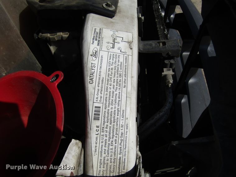 image for item DG1347 2004 Ford F450 Super Duty SuperCab utility truck