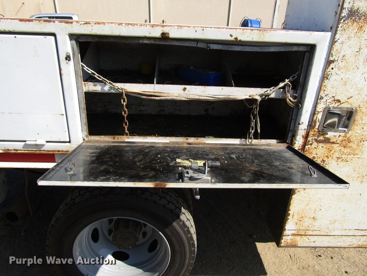 image for item DG1347 2004 Ford F450 Super Duty SuperCab utility truck