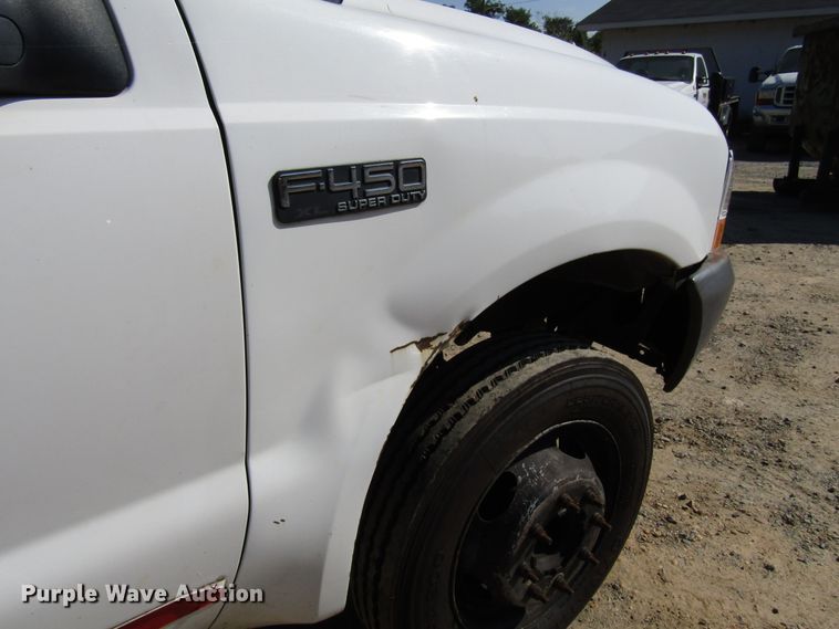 image for item DG1347 2004 Ford F450 Super Duty SuperCab utility truck