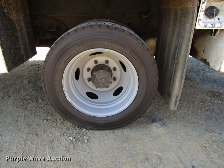 image for item DG1347 2004 Ford F450 Super Duty SuperCab utility truck