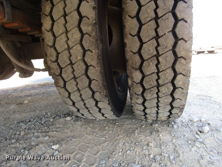 image for item DG1347 2004 Ford F450 Super Duty SuperCab utility truck