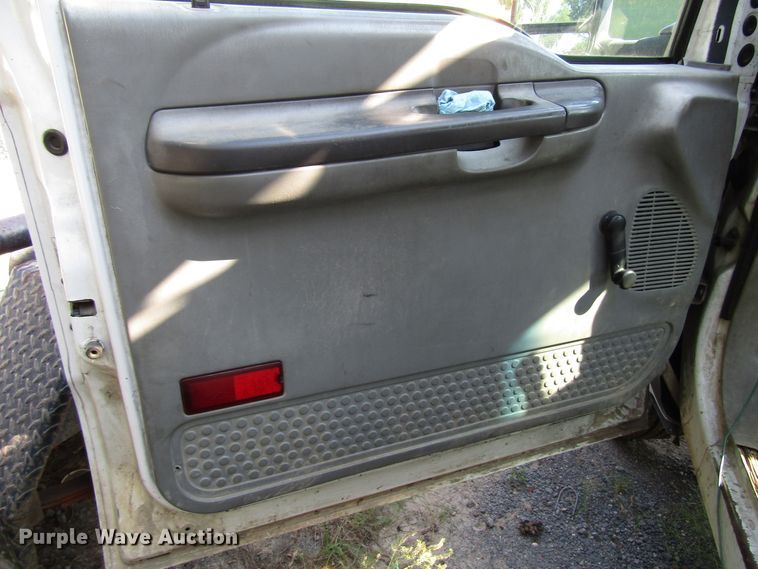 image for item DG1348 2000 Ford F450 Super Duty bucket truck