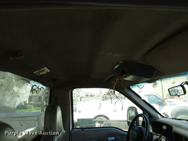 image for item DG1348 2000 Ford F450 Super Duty bucket truck