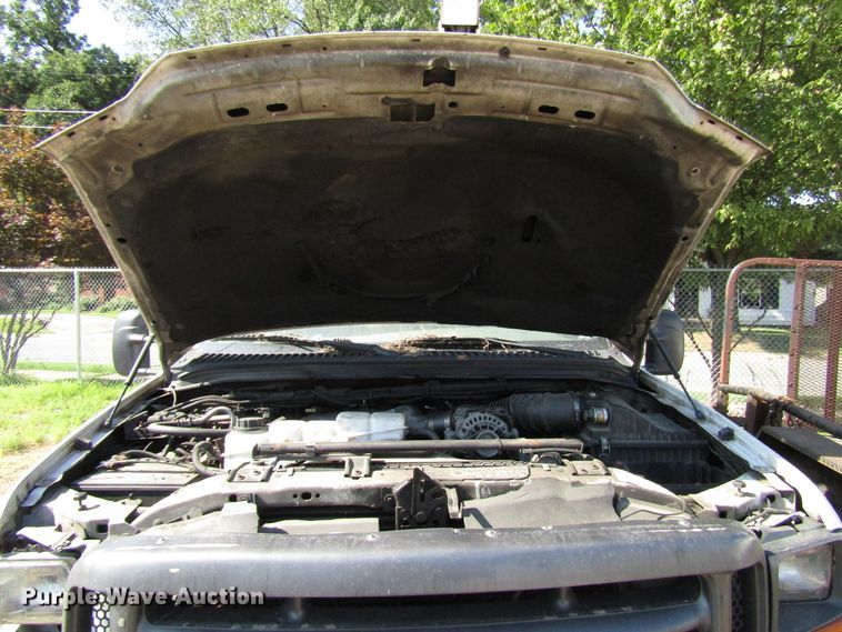 image for item DG1348 2000 Ford F450 Super Duty bucket truck