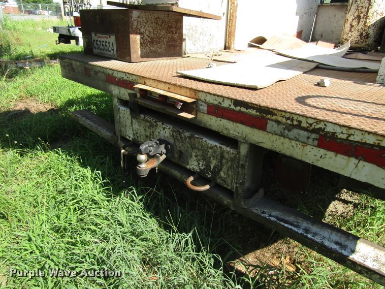 image for item DG1348 2000 Ford F450 Super Duty bucket truck