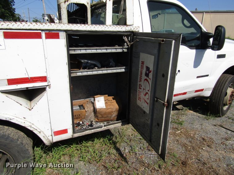 image for item DG1348 2000 Ford F450 Super Duty bucket truck