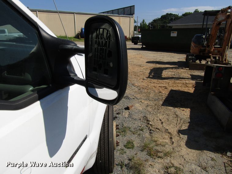 image for item DG1348 2000 Ford F450 Super Duty bucket truck