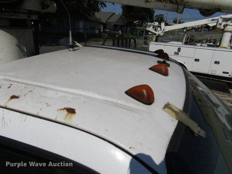 image for item DG1348 2000 Ford F450 Super Duty bucket truck