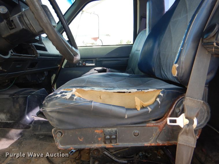 image for item DG4793 1996 Chevrolet Kodiak C6500 truck cab and chassis