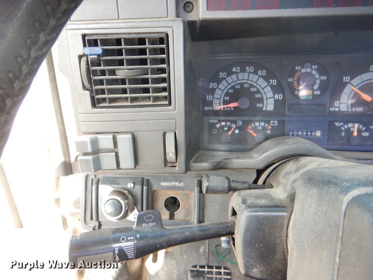 image for item DG4793 1996 Chevrolet Kodiak C6500 truck cab and chassis