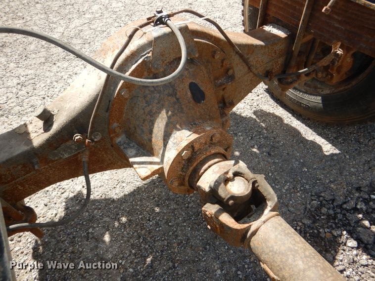 image for item DG4793 1996 Chevrolet Kodiak C6500 truck cab and chassis