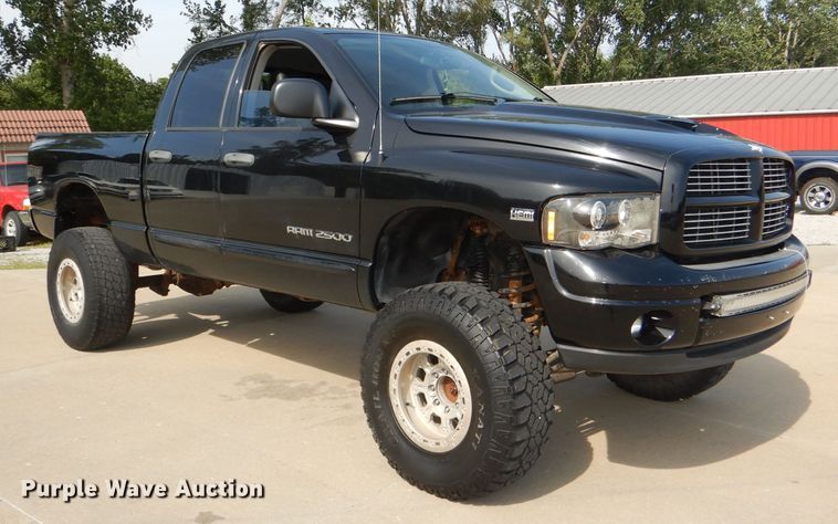 image for item DG4835 2004 Dodge Ram 2500HD Quad Cab pickup truck