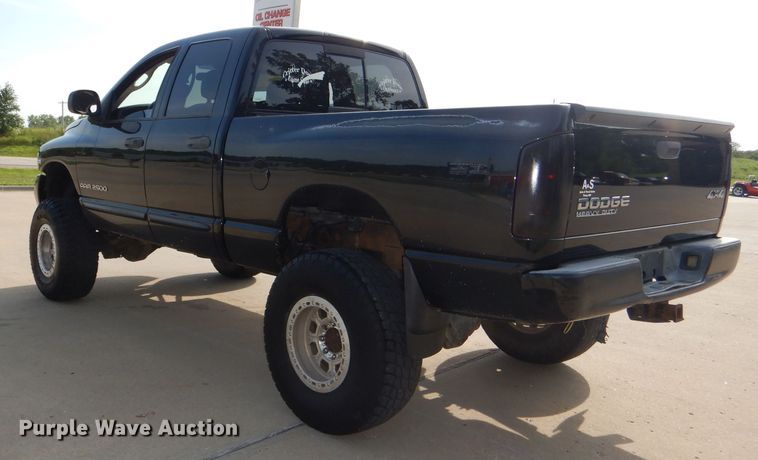 image for item DG4835 2004 Dodge Ram 2500HD Quad Cab pickup truck
