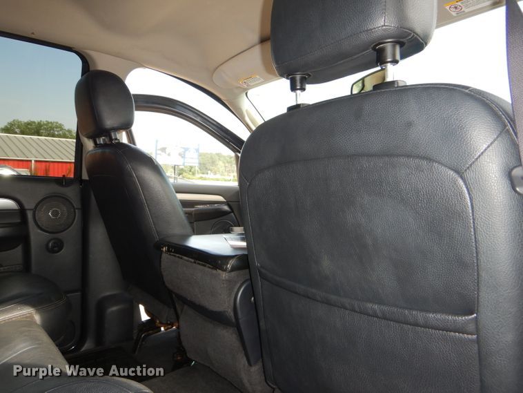 image for item DG4835 2004 Dodge Ram 2500HD Quad Cab pickup truck