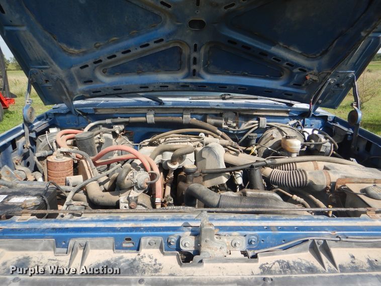 image for item DG4935 1989 Ford F150 XLT pickup truck