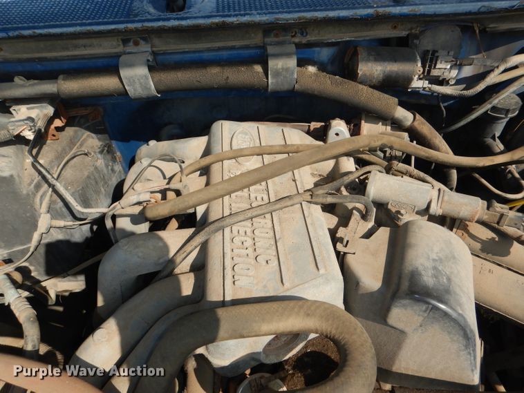 image for item DG4935 1989 Ford F150 XLT pickup truck