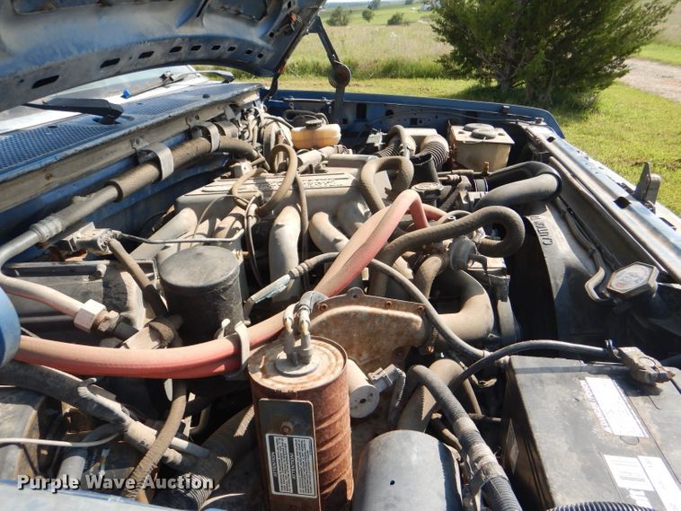 image for item DG4935 1989 Ford F150 XLT pickup truck