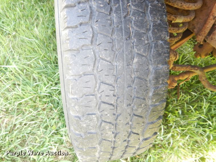 image for item DG4935 1989 Ford F150 XLT pickup truck