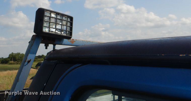 image for item DG4935 1989 Ford F150 XLT pickup truck