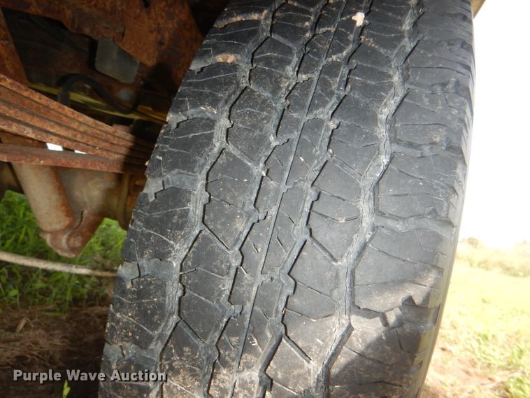 image for item DG4935 1989 Ford F150 XLT pickup truck