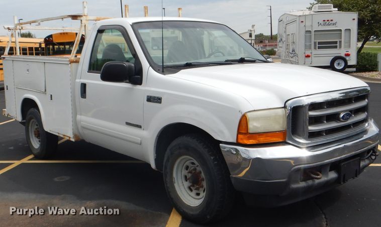 image for item DG4948 2001 Ford F250 Super Duty pickup truck