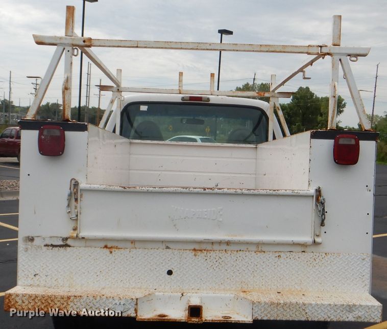 image for item DG4948 2001 Ford F250 Super Duty pickup truck