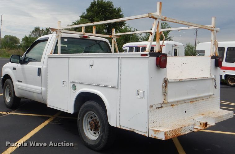 image for item DG4948 2001 Ford F250 Super Duty pickup truck