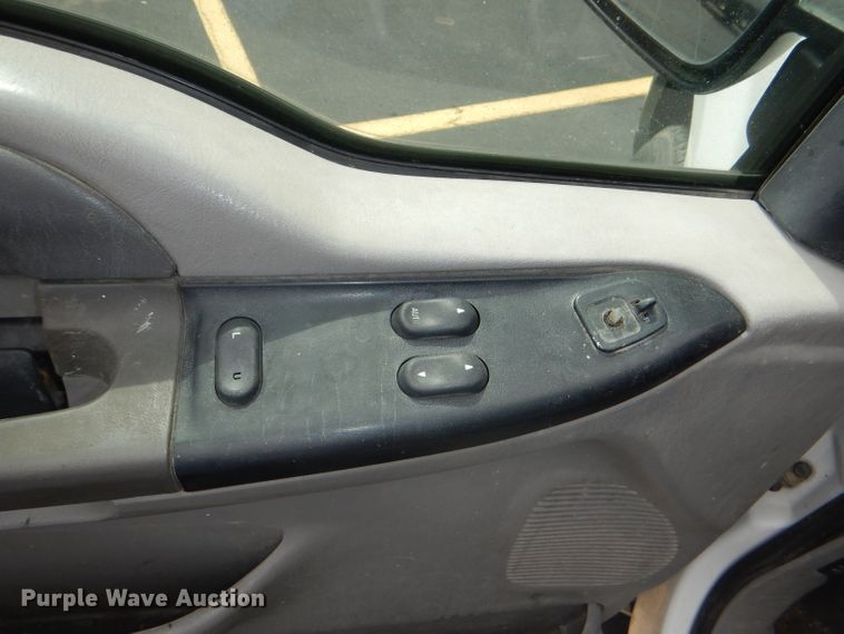 image for item DG4948 2001 Ford F250 Super Duty pickup truck