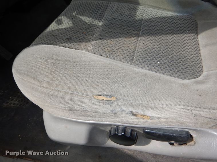 image for item DG4948 2001 Ford F250 Super Duty pickup truck