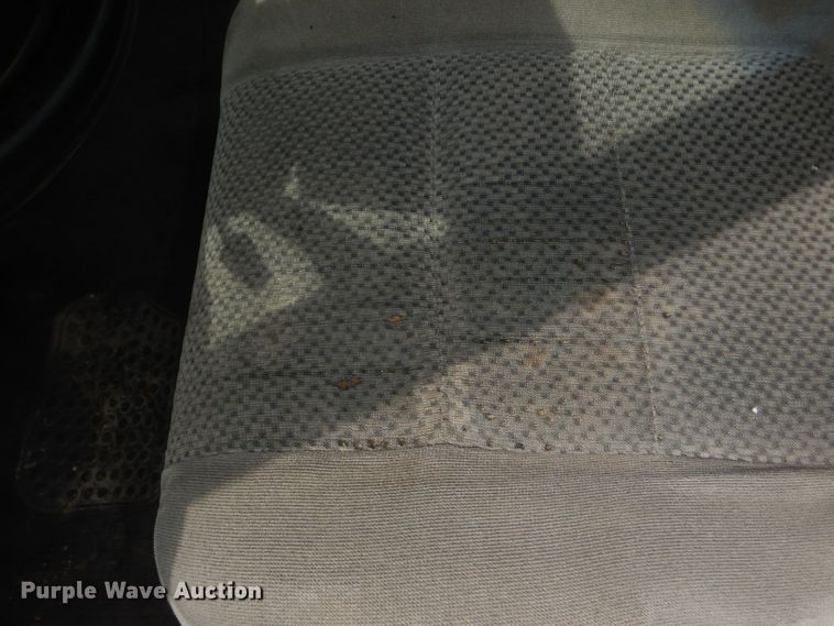 image for item DG4948 2001 Ford F250 Super Duty pickup truck