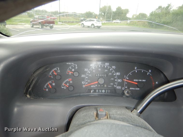 image for item DG4948 2001 Ford F250 Super Duty pickup truck