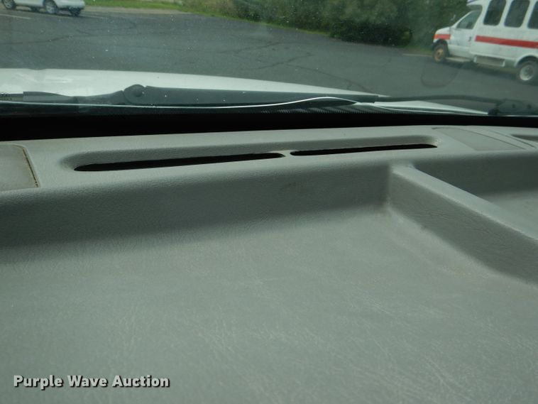 image for item DG4948 2001 Ford F250 Super Duty pickup truck