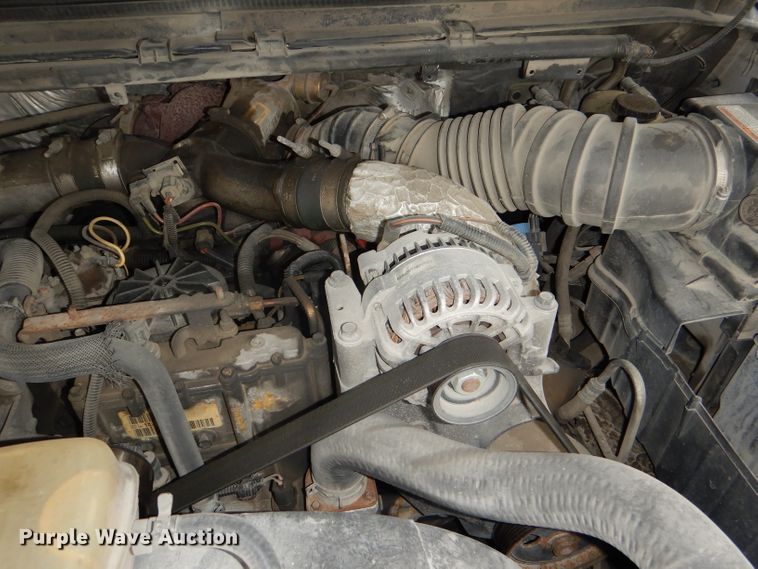 image for item DG4948 2001 Ford F250 Super Duty pickup truck