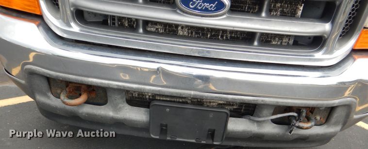 image for item DG4948 2001 Ford F250 Super Duty pickup truck