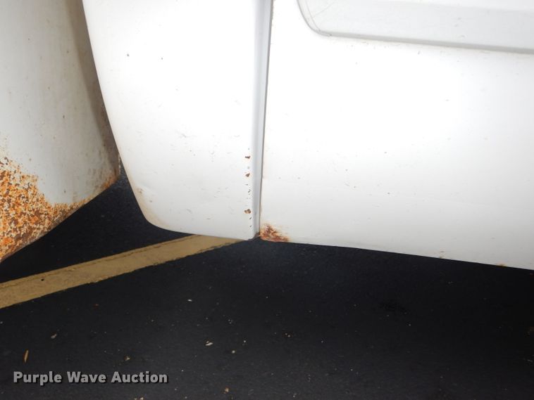 image for item DG4948 2001 Ford F250 Super Duty pickup truck