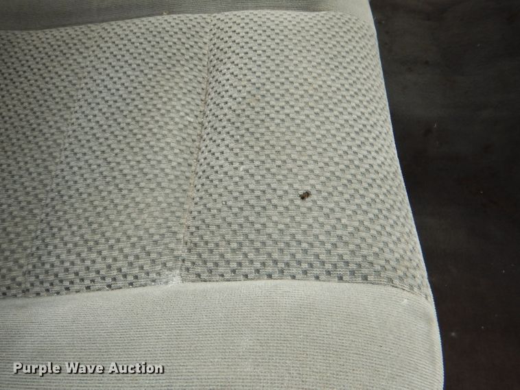 image for item DG4948 2001 Ford F250 Super Duty pickup truck