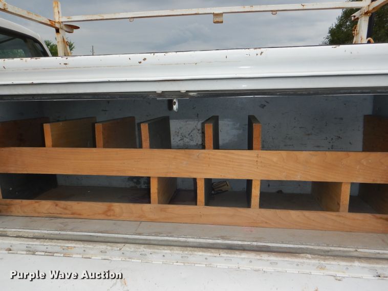 image for item DG4948 2001 Ford F250 Super Duty pickup truck