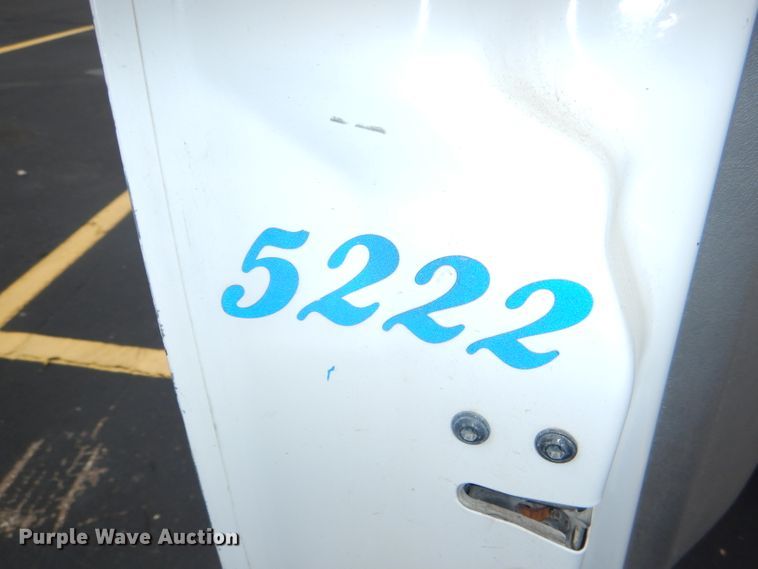 image for item DG4948 2001 Ford F250 Super Duty pickup truck